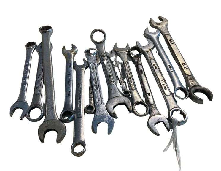 Various Sized Fixed Wrenches image
