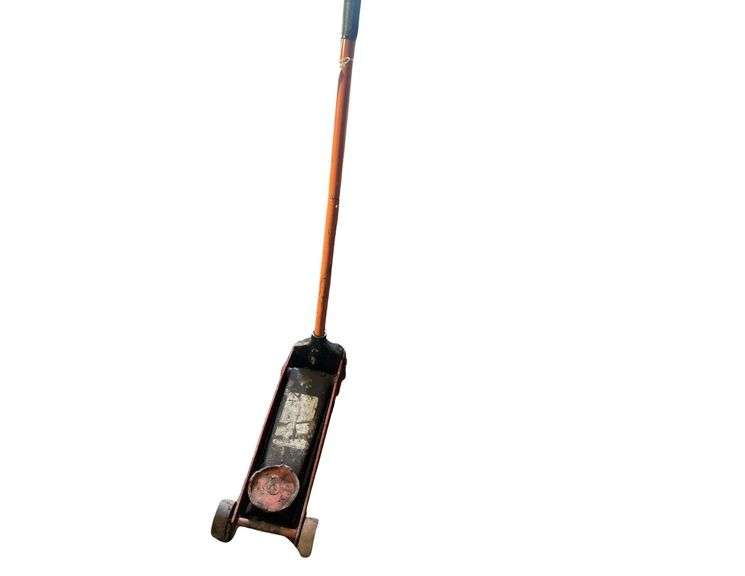 2 Ton Floor Jack image