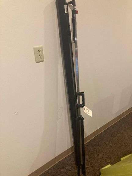 Projector Screen with Tripod Stand