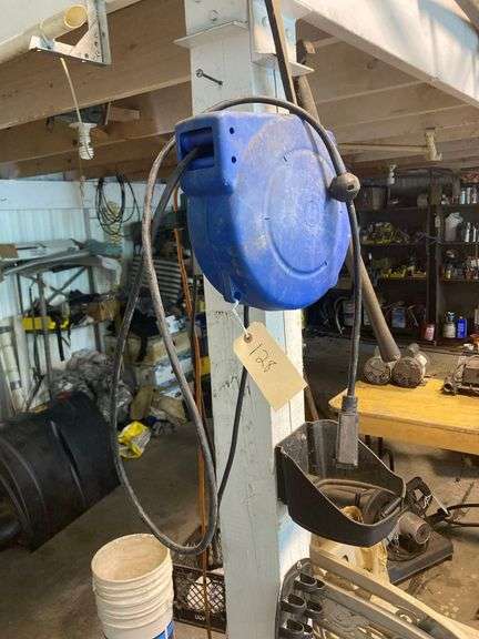 Northern Industrial 40 ft. 12 Awg Cord Reel
