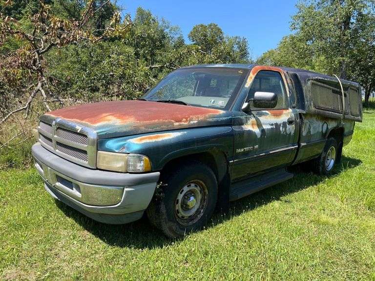 1993 Dodge Ram 1500 SLT - Magnum V8 - 144,482 Miles - VIN: 1B7HC16Z1RS524913