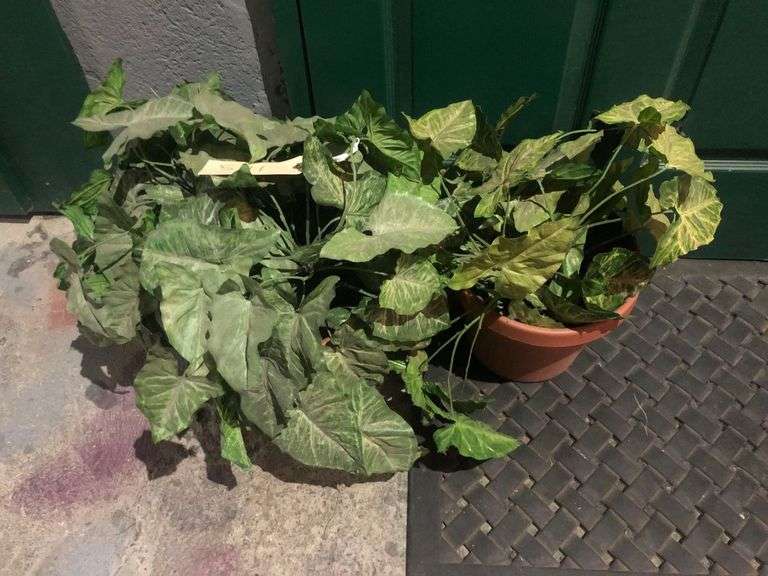 2 Faux Plants in Pots