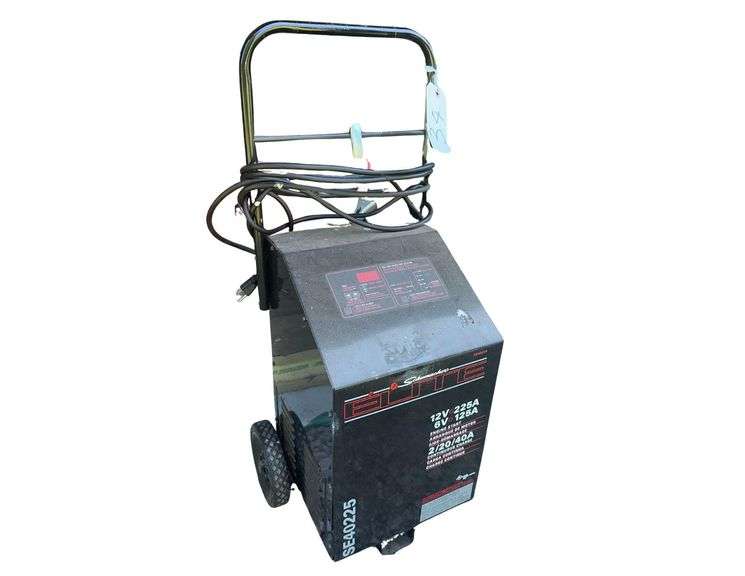 Schumacher Battery Charger - Model SE40225 image