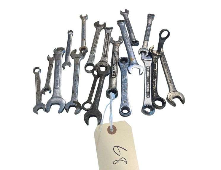 Various Sized Fixed Wrenches image