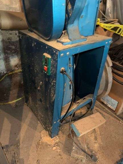 BR 14in Wood Band Saw - Model WBS-142 - Serial No. 199140 - 67in Tall