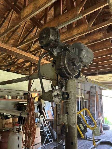 1930 Model A - Restored - VIN: A3449660 - With 1930s 4 Post Auto Lift