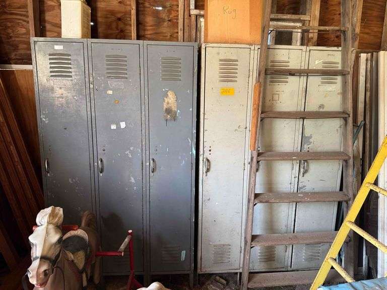 3 Locker Units and Contents image