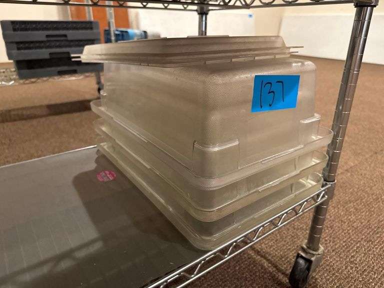 Plastic Tubs with Lids