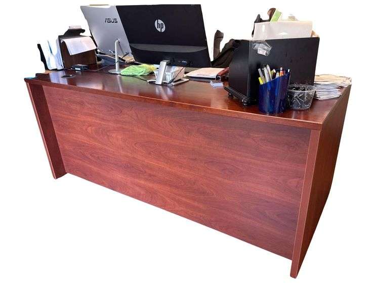 6’ Desk