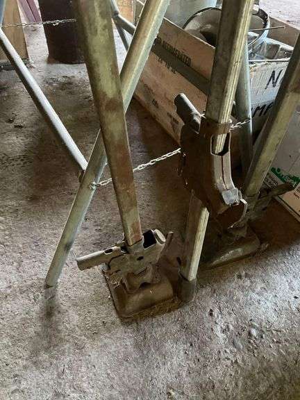 3 Car Jacks