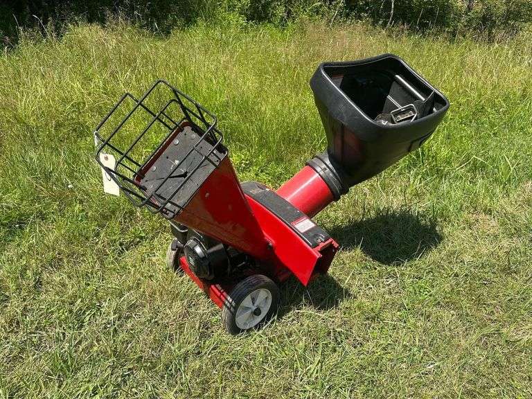 Wood Chipper/Shredder - 5HP Briggs and Stratton Engine