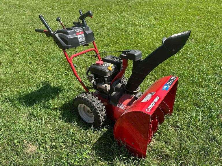 Troy Bilt Storm 2620 26in Snow Thrower - Model 31BM63P3711 - Serial No. 1H190B70369