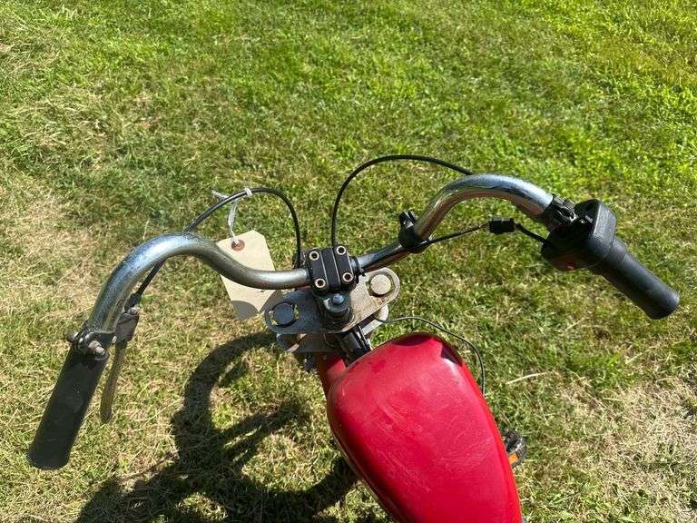 Roadmaster Harley Davidson Sportster Pedal Bike - AA Battery Slot