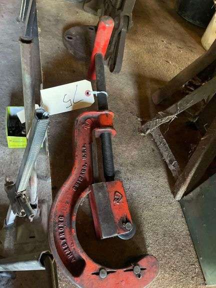 Pipe Cutter