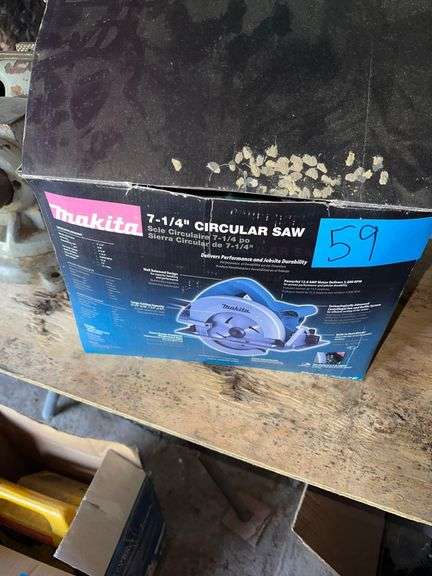 Makita Corded Electric Saw