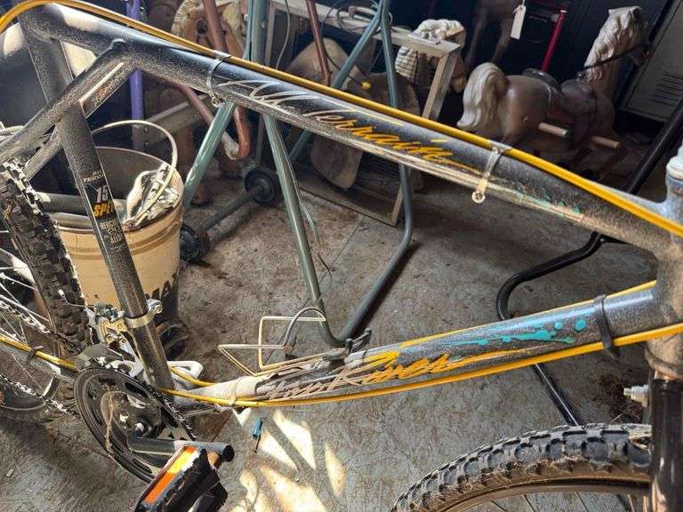 Fox Trail All Terrain Bicycle