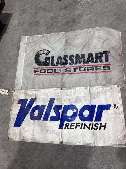 Valspar and Glassmart Flag and Sign image
