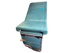 Doctor Exam Chair Approx 26in x 46in