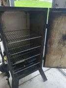 Masterbuilt Electric Smoker - 40in Tall