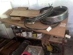 Shelf 5ftx3ft CONTENTS NOT INCLUDED