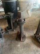 Automotive Jack, Hand-Cranked Forge Blower, Iron Manual Ratchet Screw Jack