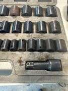 Impact Sockets With Case