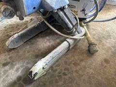 Graco Magnum X5 Paint Sprayer w/ Gravity Feed Spray Gun