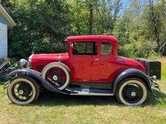 1930 Model A - Restored - VIN: A3449660 - With 1930s 4 Post Auto Lift