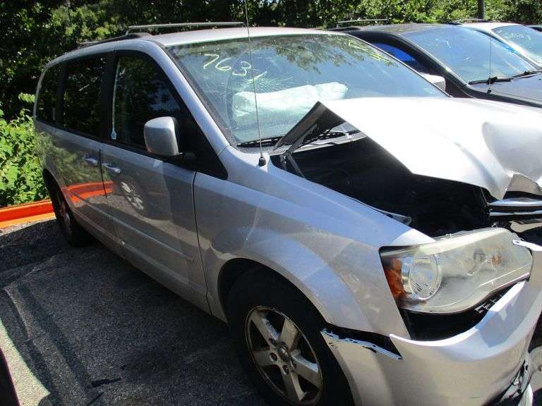 SILVER, 2011, DODGE GRAND CARAVAN, 2D4RN3DG6BR647631, KEY ,LKM 193,454 image