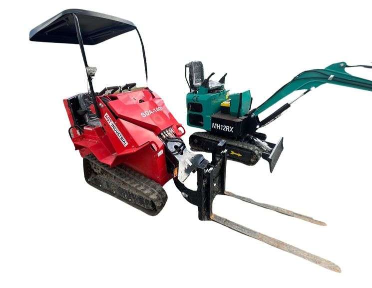 AGT-Industrial Mini Skid Loader - *Only Used Once* - Model SDA-140T - Serial No. 25L0226065 - 36" Fork Length - And 44" Bucket image