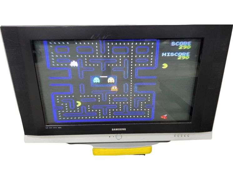 Samsung SlimFit 30" 1080i Widescreen Flat-Tube HDTV Model TX-T3093WH. Picture works, some areas somewhat blurry image