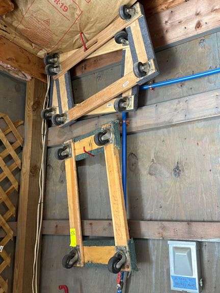 3 Flat Dollies image