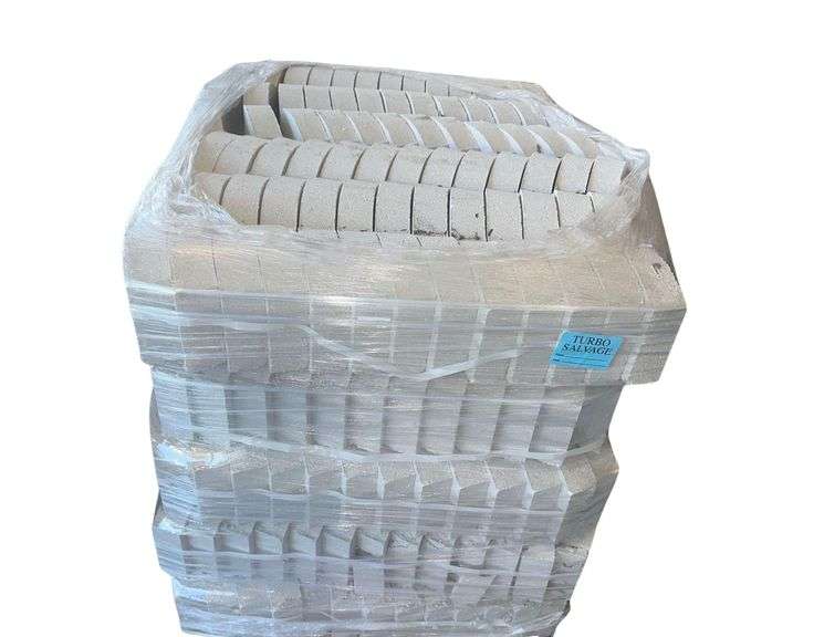 Pallet Of Curved Patio Stone - 19in. L X 5in. W. X 2 in. Thick image