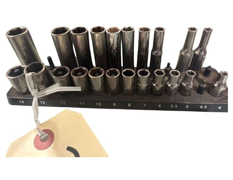 Craftsman Metric Shallow and Deep Sockets image