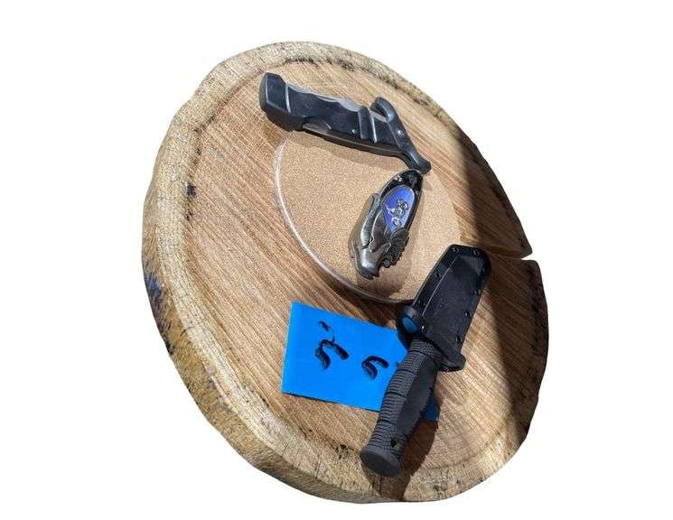 14 Inch Wood Round with 3 Pocket Knifes image