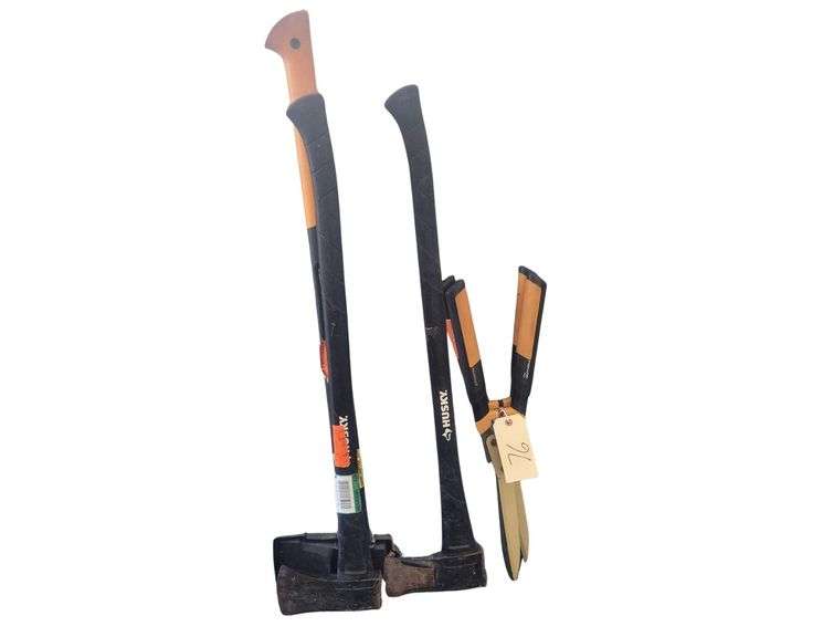 Various Yard Tools image