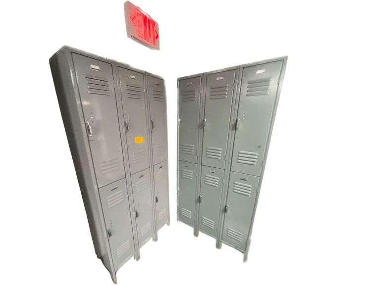 2 6ftx2.5ft Lockers image