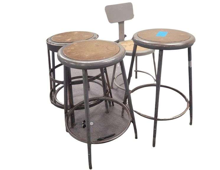 4 Stools 36in image