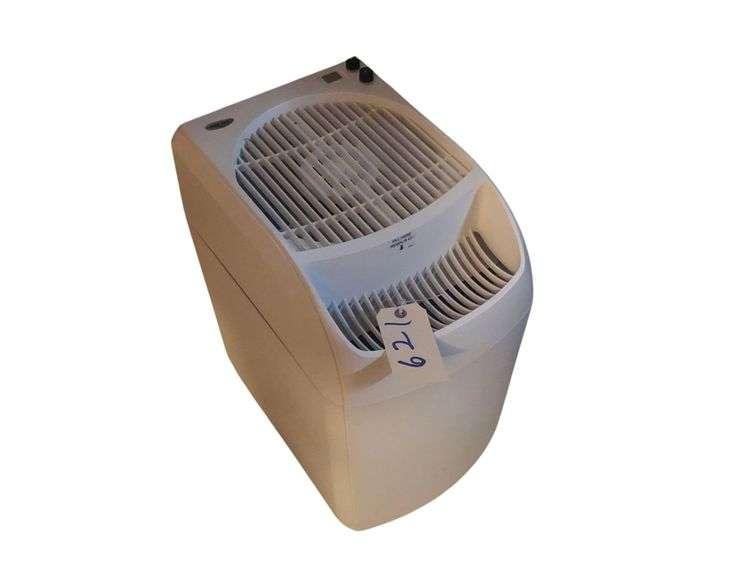 AirCare Evaporative Humidifier Model No. 836000HB image