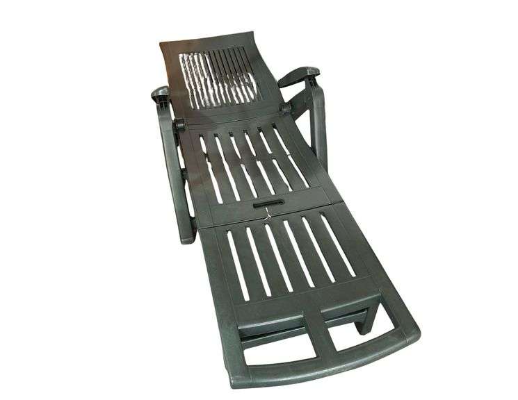 Plastic Foldable Tanning Chair image