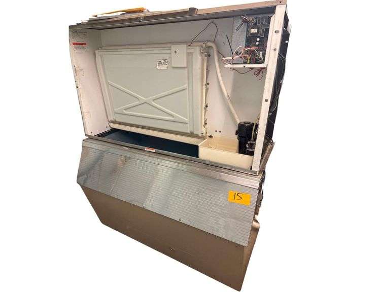 Mantiwoc Ice Machine and Bin - Model JY1305W - 4’ wide x 66” tall image