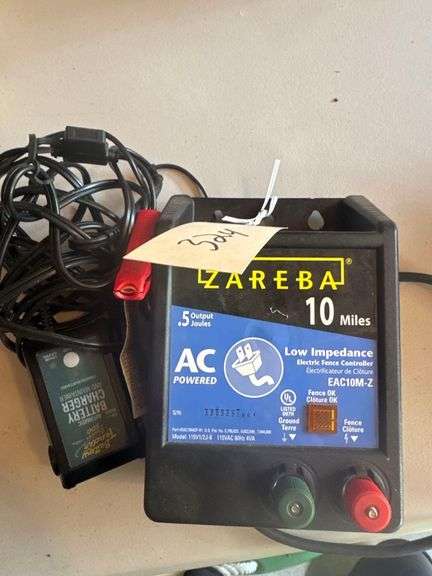 Zareba Electric Fence Charger and Battery Tender Junior 800 Trickle Charger image