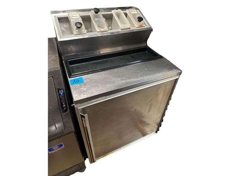 Silver King Refrigerated Fountainette - Model SKFSM - Serial No. SBBM125512A - 115V - 27in x 29in x 45in image