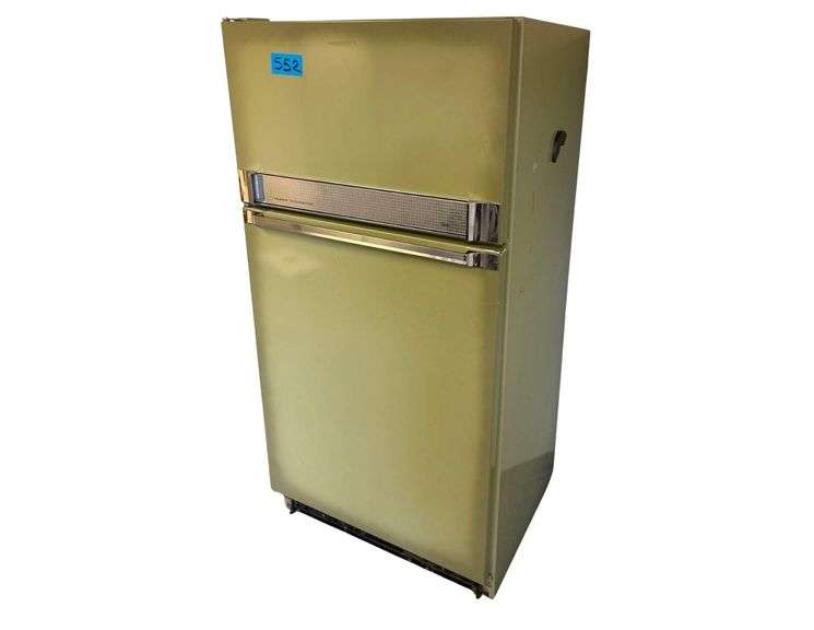 Vintage Refrigerator with Freezer Compartment - 32 in x 65 in x 26 in image