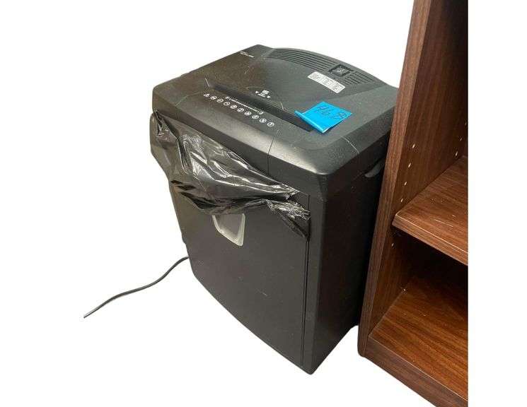 Royal CX6 Cross-Cut Shredder image