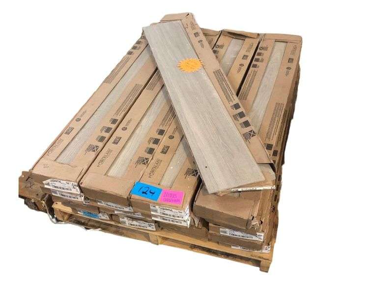 21 Cases of Certified Porcelain Tile 4‘ x 8“ image