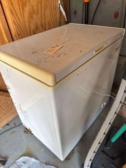 Magic Chef Chest Freezer image
