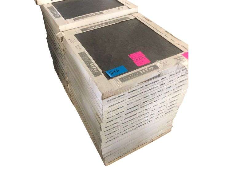 37 Cases MSI Stellar Ebony 24“ x 24“ Matte Porcelain Tile One Box Covers 16 sq ft image