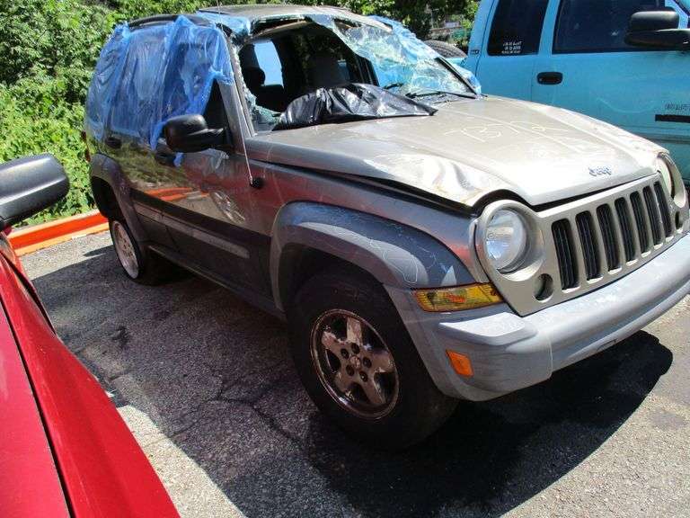 GOLD, 2005, JEEP LIBERTY, 1J4GL48K95W677372,  , image