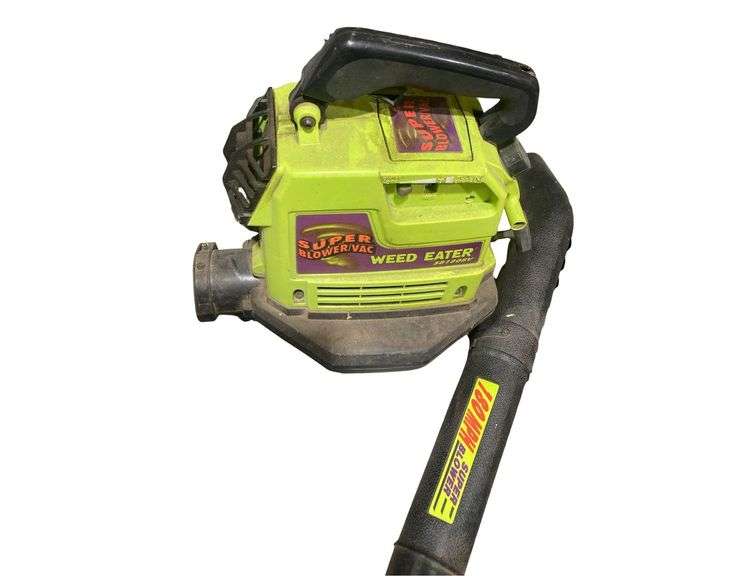 Super Blower/Vac Weed Eater with Attachments image